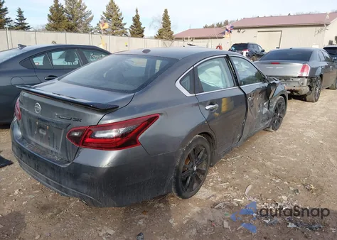 2018 Nissan Altima 2.5 Sr z USA, uszkodzony, nr VIN 1N4AL3AP1JC288397